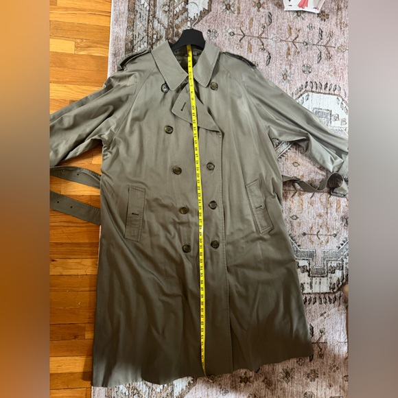 Vintage Burberry Double Breasted Trench Coat - Picture 12 of 12